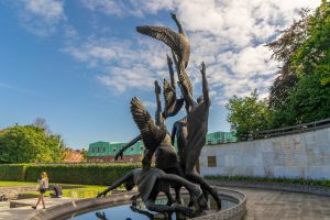 Children-of-Lir-Staue-at-Parnell-Side-scaled