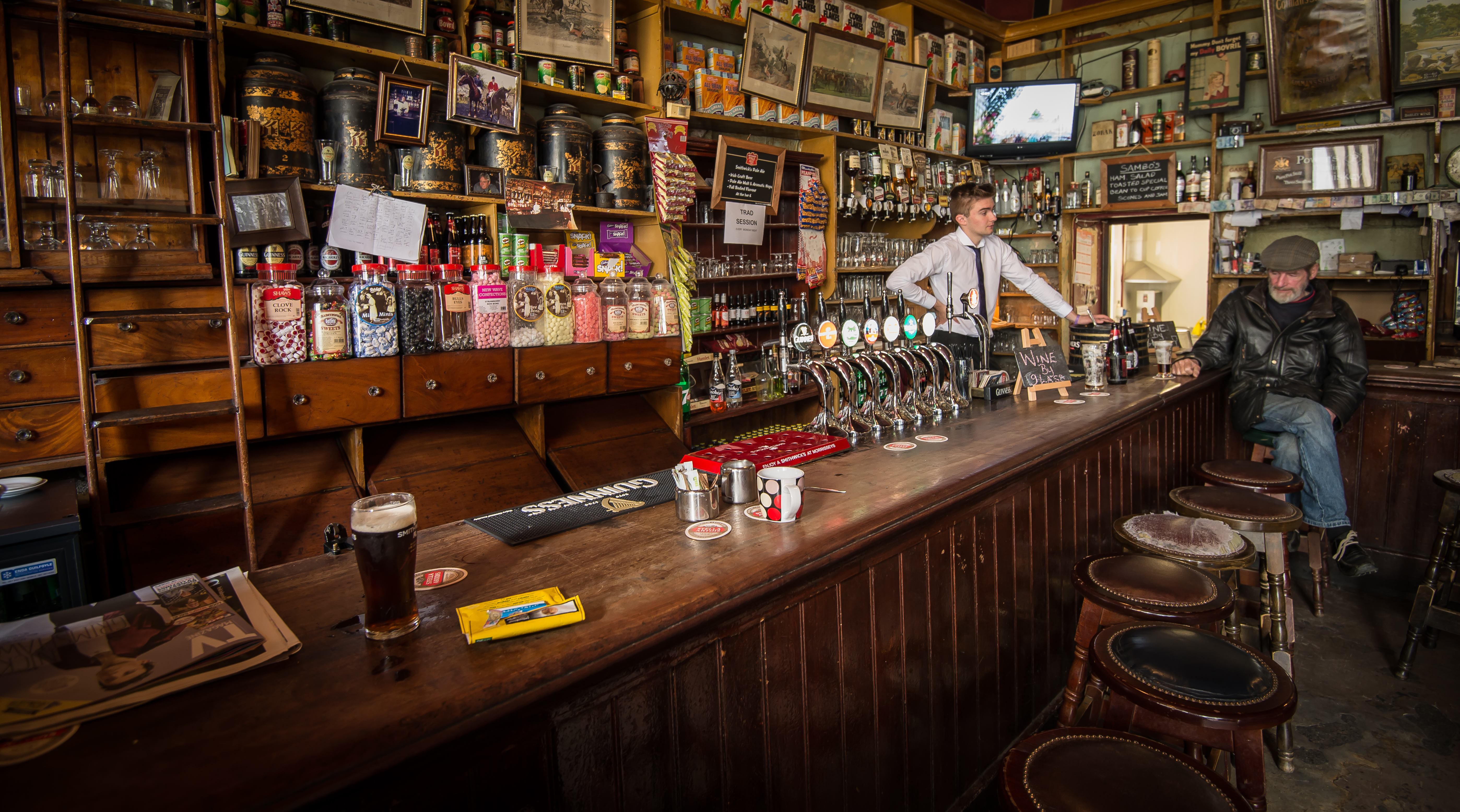 “A Proper Pint” presents: The Best Pubs in Ireland!