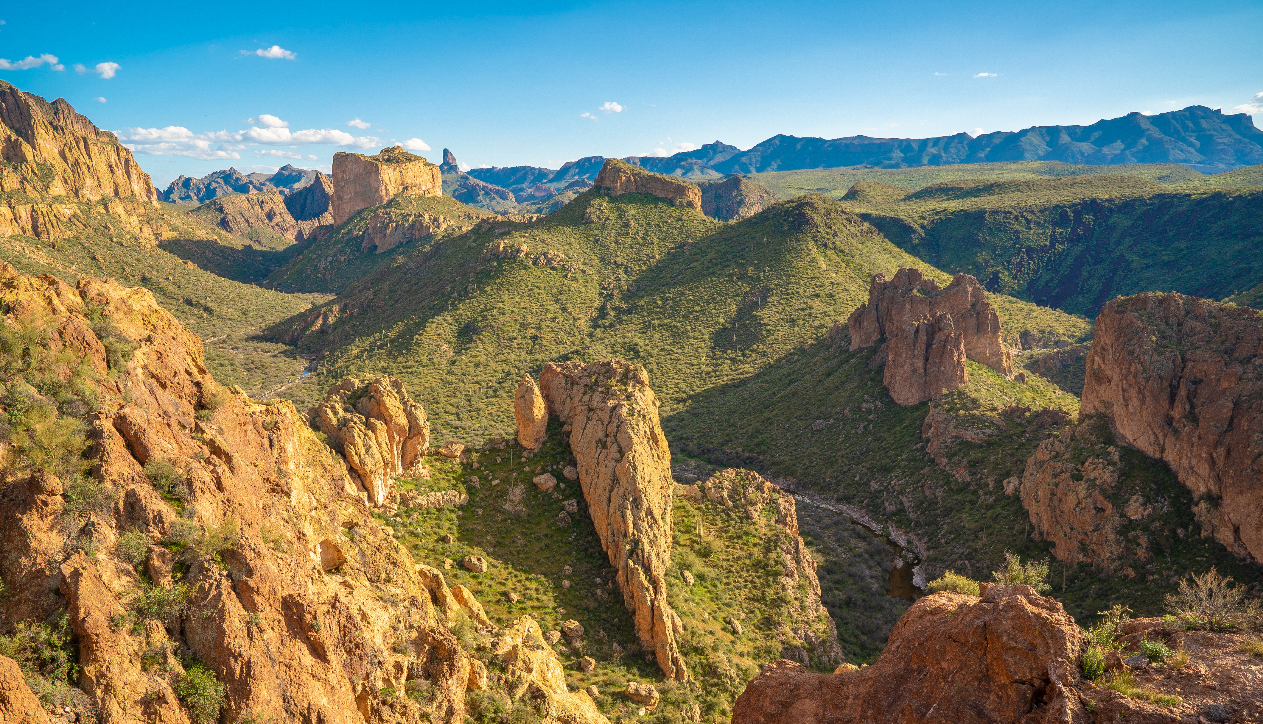 Superstition Wilderness: La Barge Canyon and Boulder Canyon